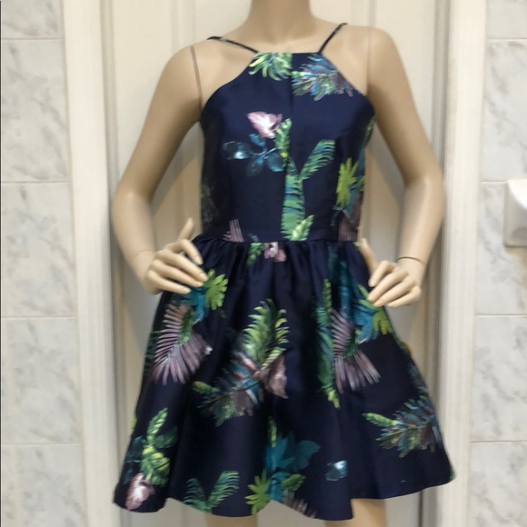 NAVY WITH TROPICAL PRINT PALM DRESS - Picture 4 of 8